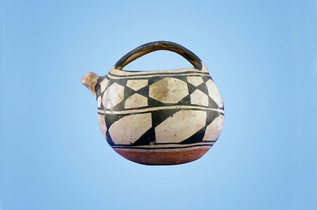 Santo Domingo 97-12 Side